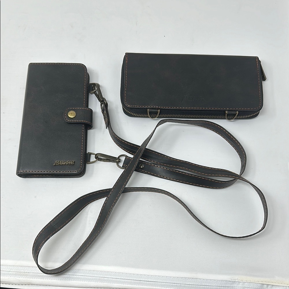Megshi wallet set of 2